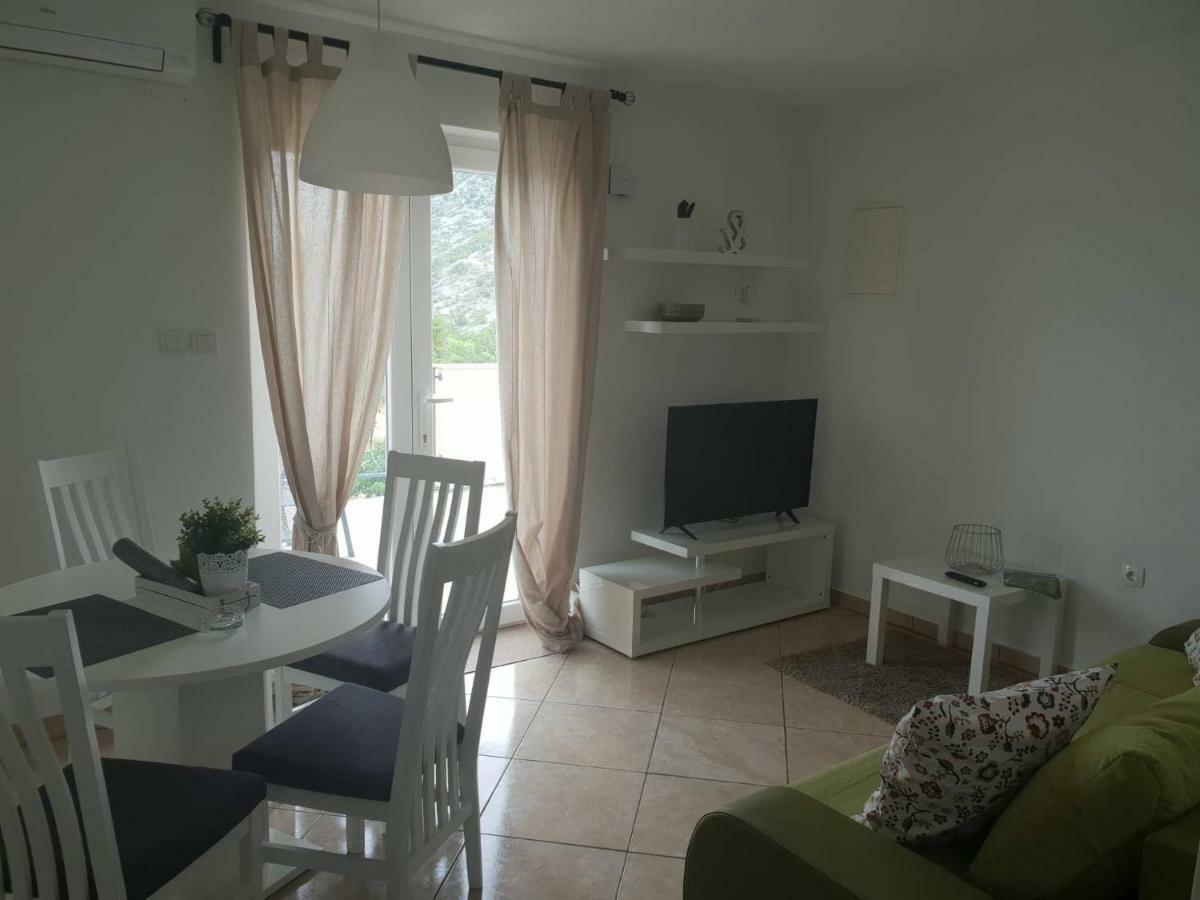 E&M Apartment Senj  Exterior photo